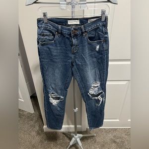 Bullhead Denim Co Skinny Boyfriend Ripped Blue Jeans Size 25 NWT